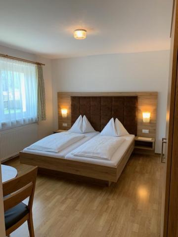 Hotel Haus Doppler à Sankt Michael im Lungau Extérieur photo